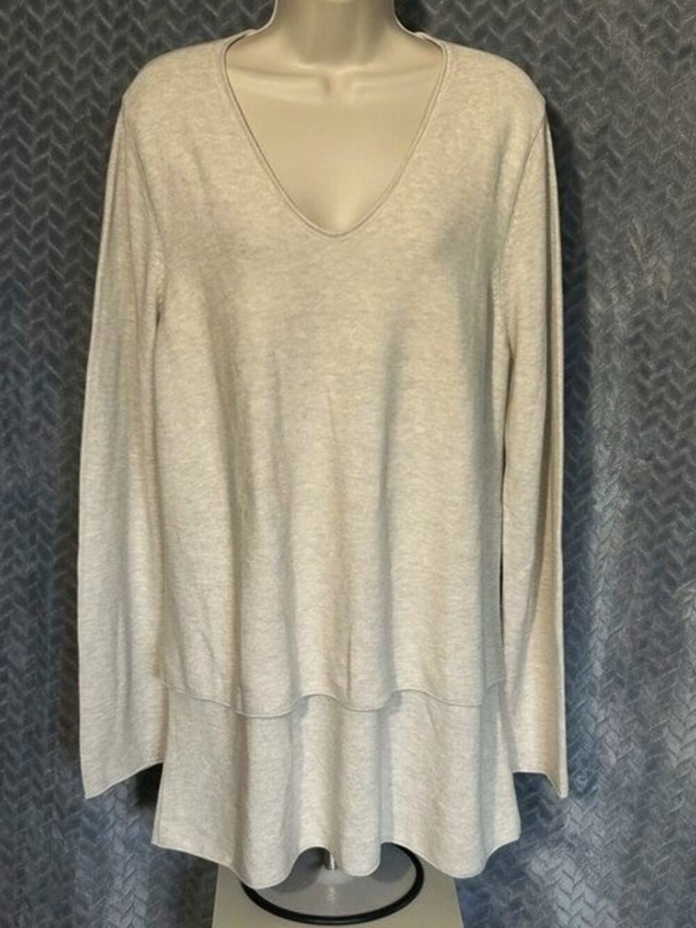 J Jill Pure Jill V Neck Knit Tunic Top in Oatmeal Sz L Layered Hemline Casual